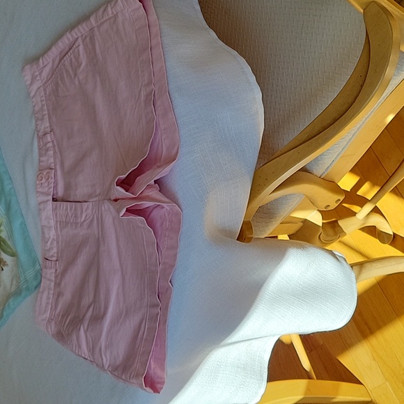 Vineyard Vines Shorts - Picture 7 of 8